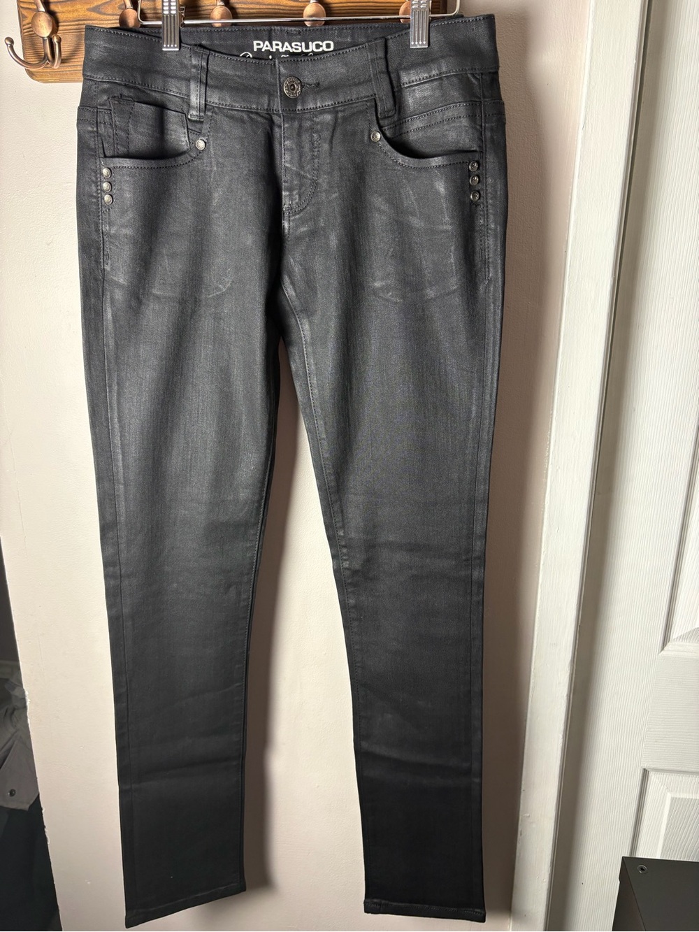 NWT Parasuco Black Coated Skinny Jeans with Stud Pockets Style 8056 Size 29